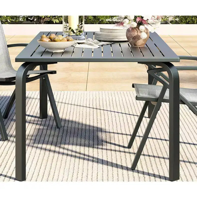 Tavolo da pranzo da esterno rettangolare grigio, 4 gambe, 6 posti
