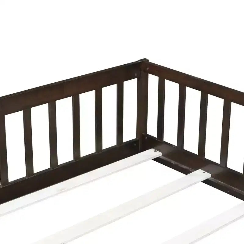 Bellemave Letto a Terra Montessori Completo con Recinzione e Porta, Struttura Bassa in Legno per Bambini con Sponde di Protezione, Legno Massello di Gomma, Facile da Montare