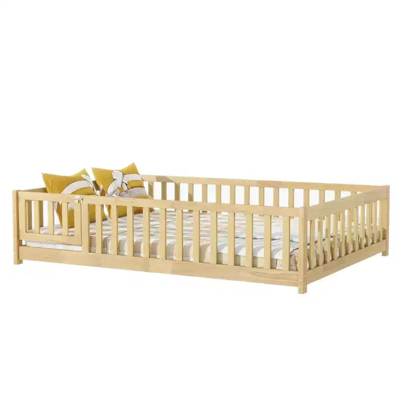 Bellemave Letto a Terra Montessori Completo con Recinzione e Porta, Struttura Bassa in Legno per Bambini con Sponde di Protezione, Legno Massello di Gomma, Facile da Montare