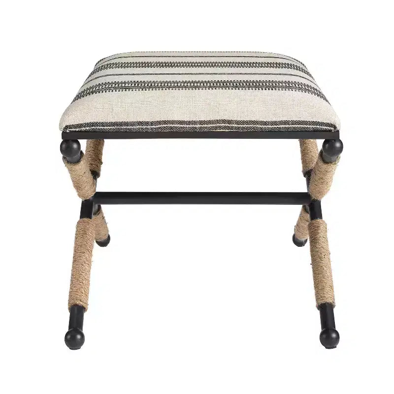 Sgabello/Pouf ottomano accentuato Ashburn Boho da 24" avvolto in corda in stile militare: imbottito, nessun assemblaggio richiesto - Linon