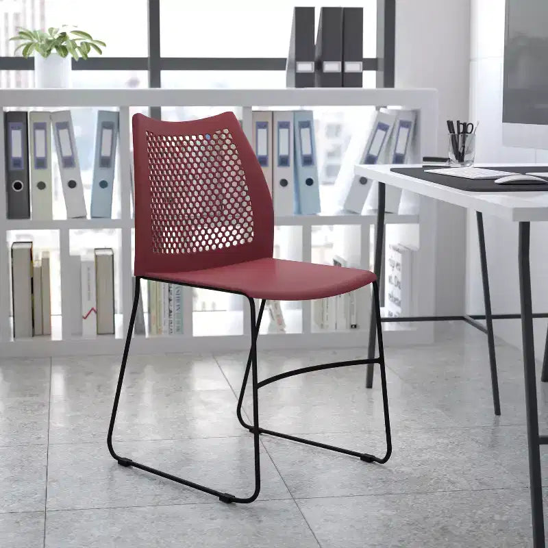 Flash Furniture Serie HERCULES Sedia impilabile con capacità di 300 kg, schienale ventilato e base a slitta verniciata a polvere